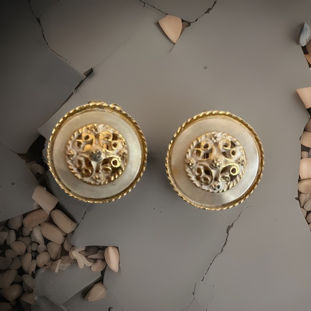 Vintage Rare Pastelli Round Earrings Pair